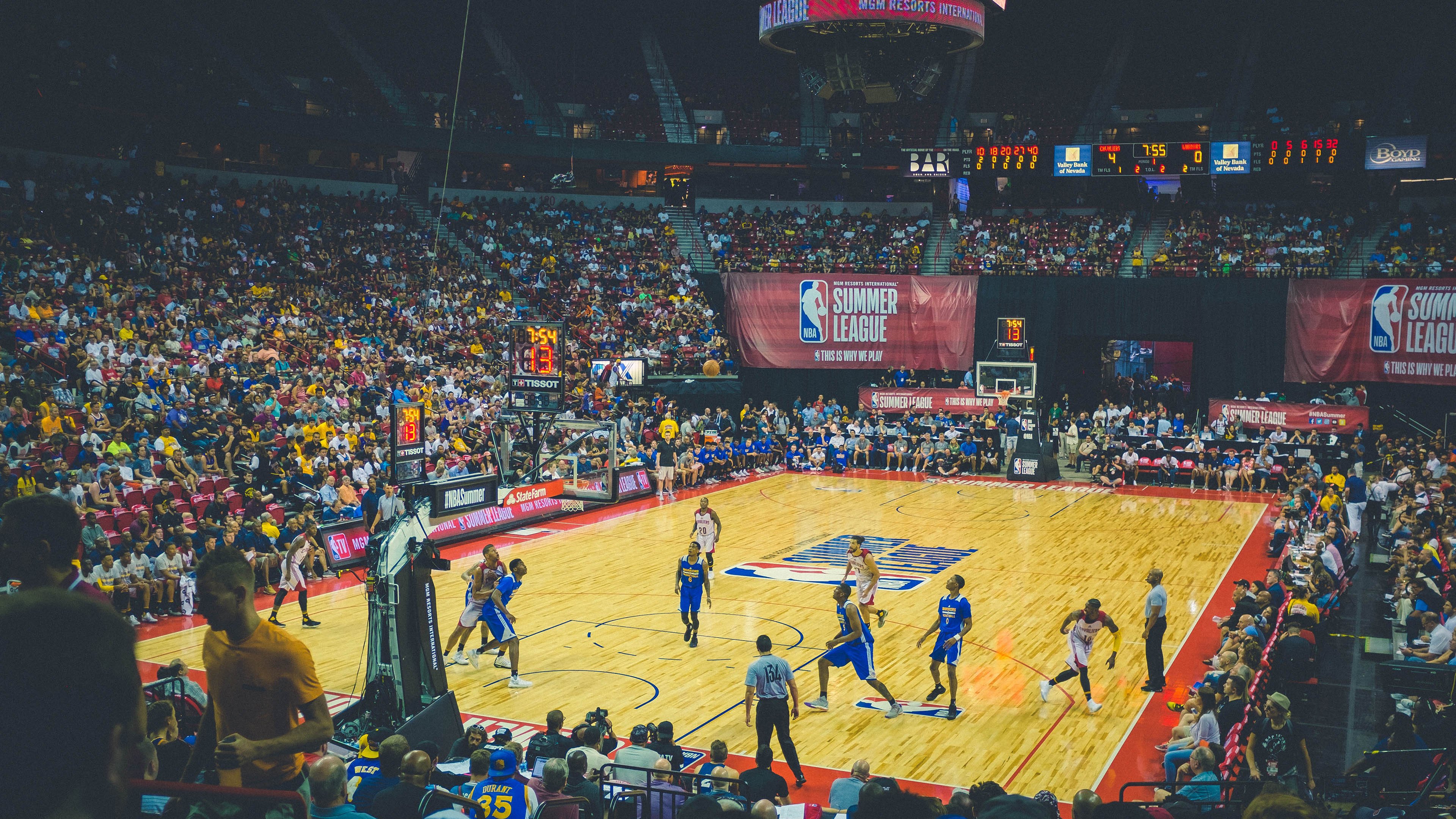 重点高校篮球竞赛推动高校体育文化繁荣，高校篮球比赛